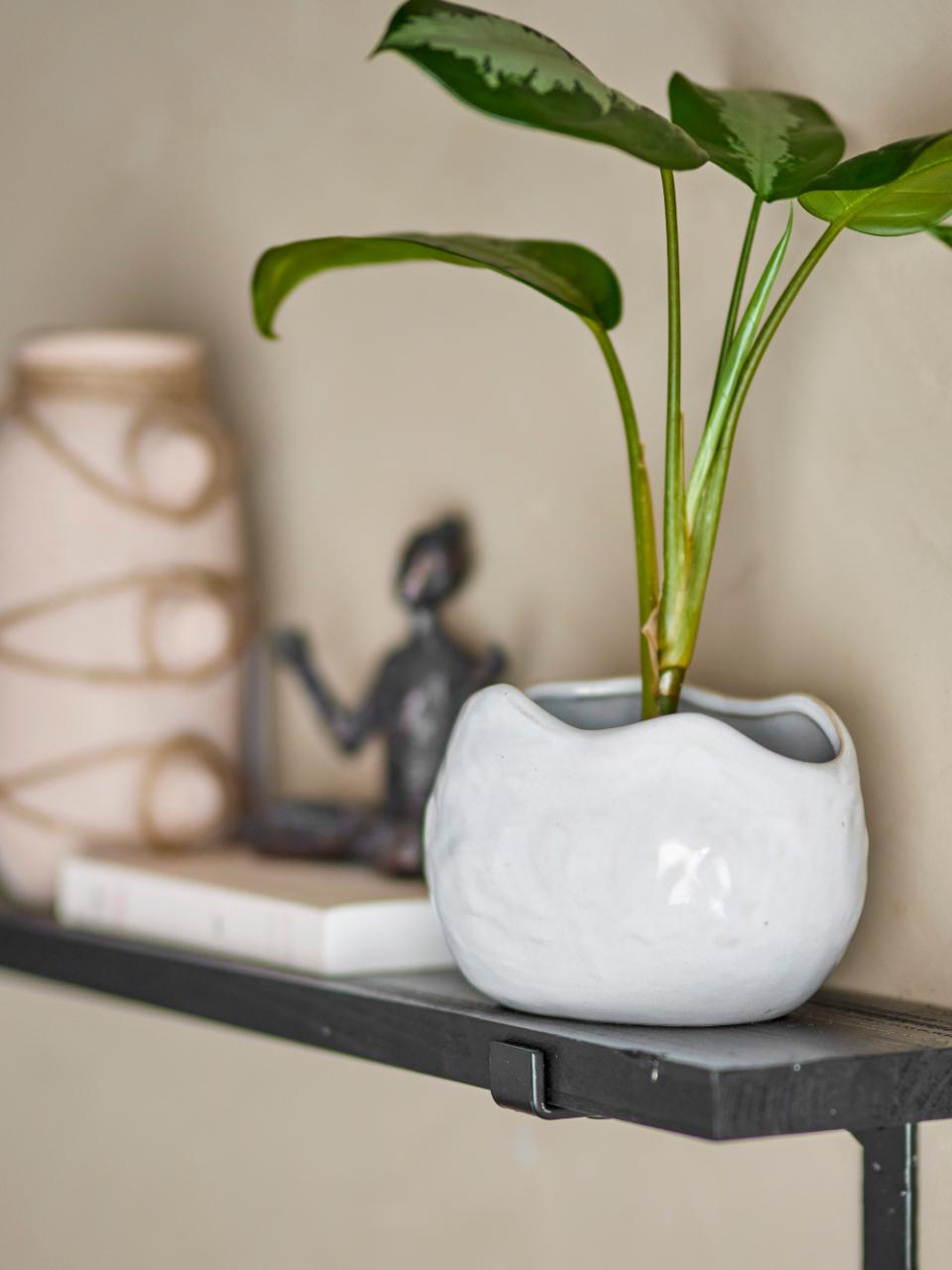 White Pennie Flowerpot