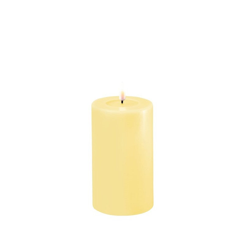 Light Yellow LED Real Flame Light Candle 7.5x12.5cm