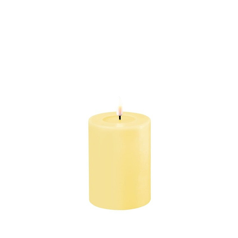 Light Yellow LED Real Flame Light Candle 7.5x10cm